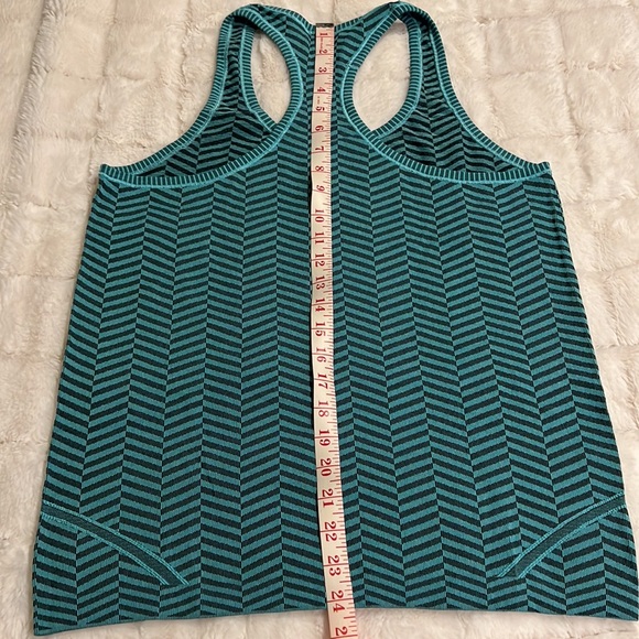 Lululemon Top | Size: 10 | Women | Racerback Tank Top - Picture 5 of 7